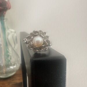 Disney x RockLove “Princess Tiana” Sterling Silver and Pearl Ring, SIZE 8
